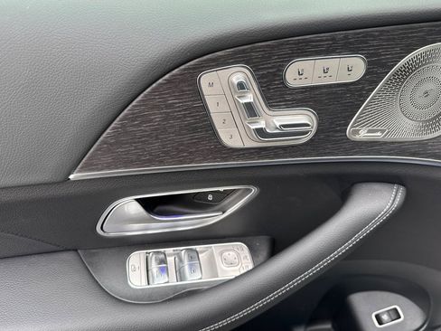 New 2026 Mercedes-Benz GLS 450 4MATIC image 23