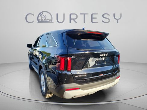 New 2026 Kia Sorento LX FWD image 2