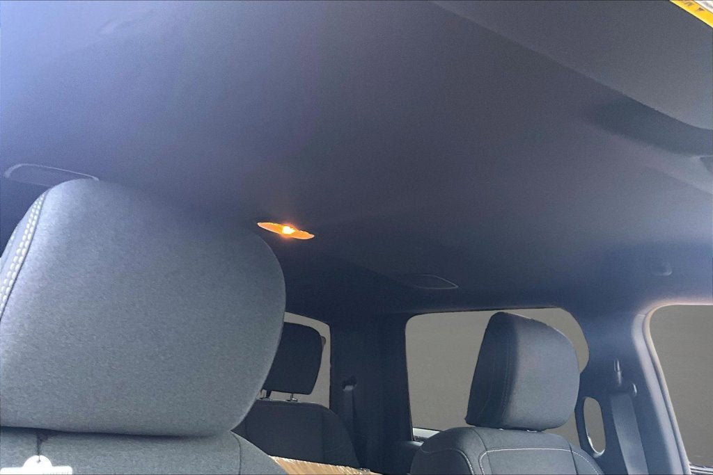New 2026 RAM 3500 Big Horn AWD/4WD image 13