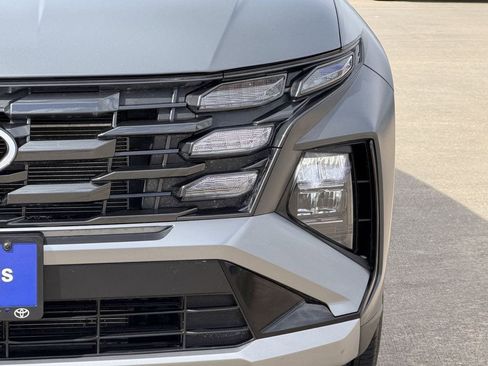 Used 2025 Hyundai Tucson SE image 4