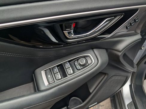 Used 2023 Subaru Outback Limited image 28