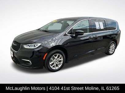 Used 2023 Chrysler Pacifica Touring-L