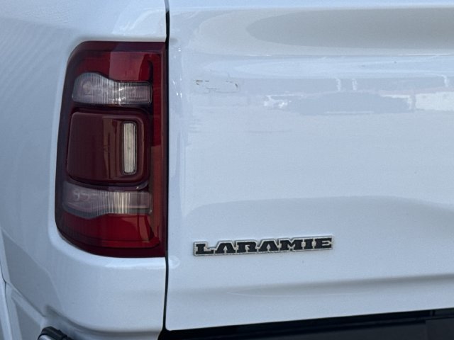 Used 2022 RAM 1500 Laramie AWD/4WD image 7