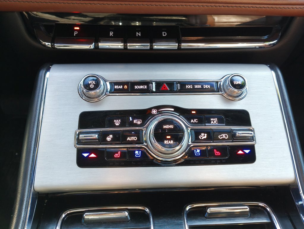 Used 2021 Lincoln Aviator Reserve AWD/4WD image 75