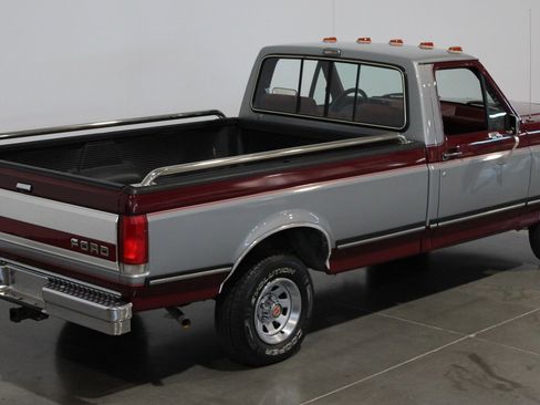 Used 1990 Ford F150 2WD Regular Cab image 8