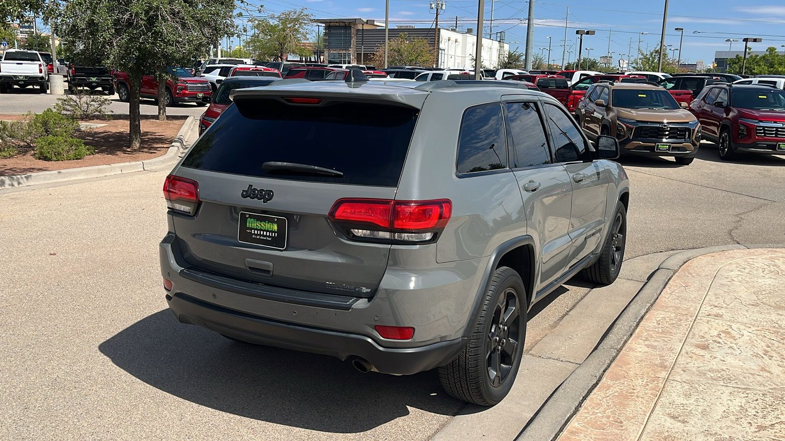 Used 2021 Jeep Grand Cherokee Freedom Edition RWD image 8