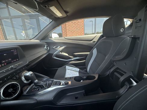 Used 2023 Chevrolet Camaro LT RWD image 6