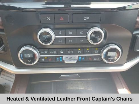 Used 2024 Ford Expedition Limited RWD image 11