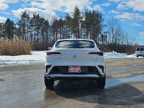New 2026 Buick Envista Sport Touring image 4