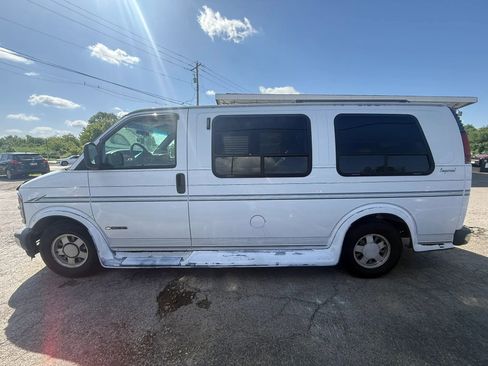 Used 1997 Chevrolet Express 1500 RWD image 3