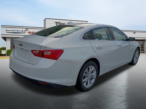 Used 2024 Chevrolet Malibu LT FWD image 5