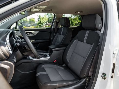 Used 2024 Chevrolet Blazer LT w/ Convenience Package FWD image 19