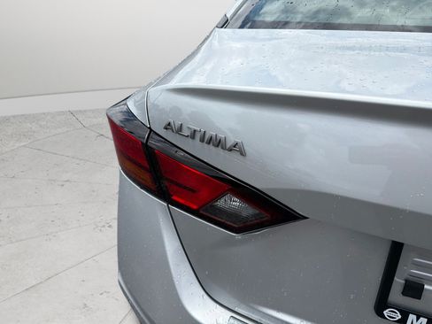 Certified 2023 Nissan Altima 2.5 SV FWD image 40