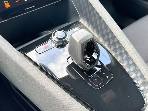 Used 2022 Polestar Polestar 2 image 17