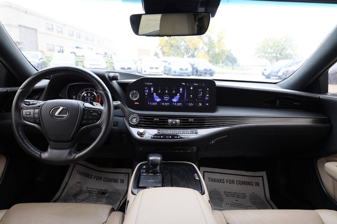 Used 2021 Lexus LS 500 w/ Accessory Package (Z2) RWD image 14