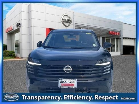 Certified 2025 Nissan Kicks S image 2