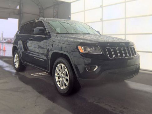 Used 2014 Jeep Grand Cherokee Laredo w/ Security & Convenience Group RWD image 3
