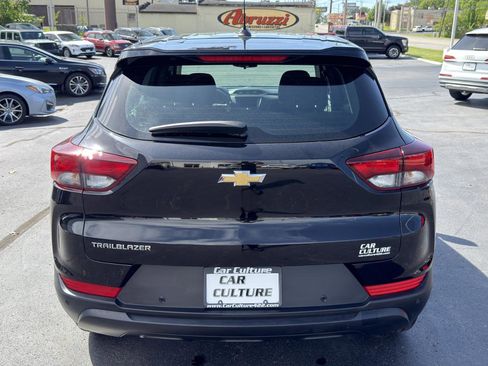 Used 2021 Chevrolet TrailBlazer LS FWD image 60