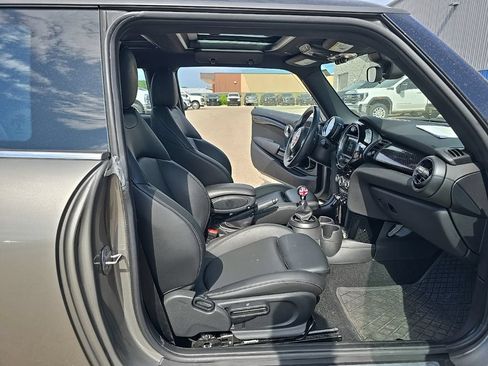 Used 2019 MINI Cooper S FWD image 12