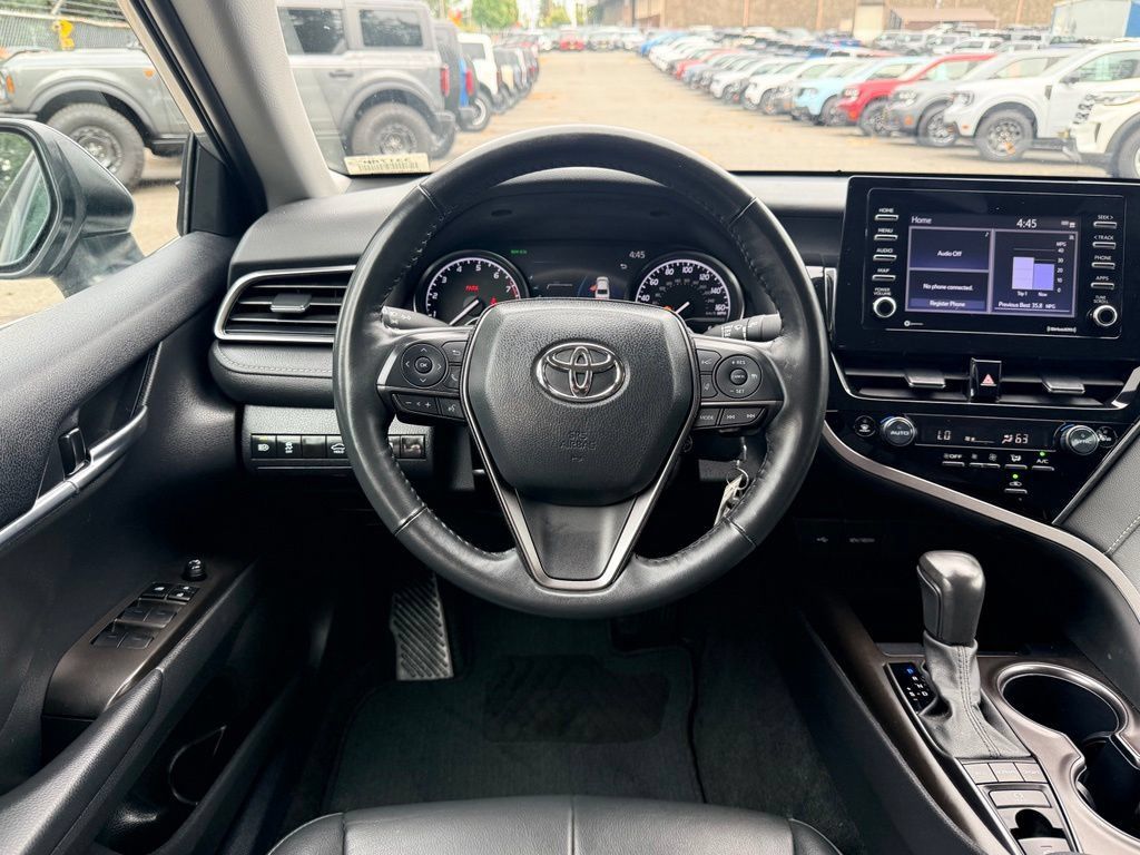 Used 2024 Toyota Camry SE w/ Cold Weather Package AWD/4WD image 10
