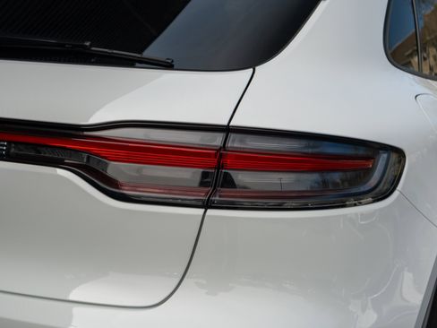 Certified 2026 Porsche Macan AWD/4WD image 48