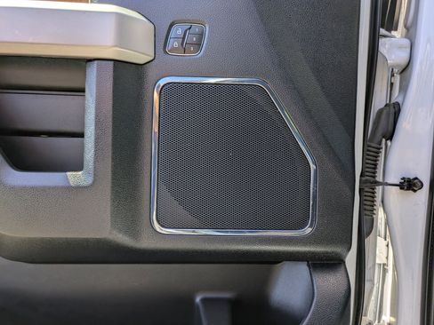Used 2019 Ford F350 Lariat w/ Lariat Value Package AWD/4WD image 15