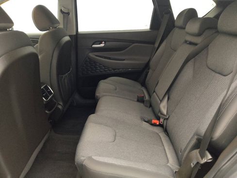 Used 2019 Hyundai Santa Fe SE image 18