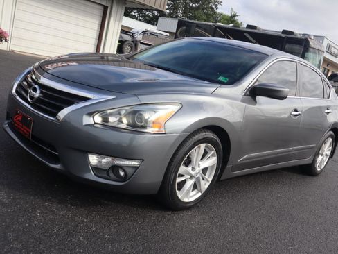 Used 2015 Nissan Altima 2.5 SV FWD image 20