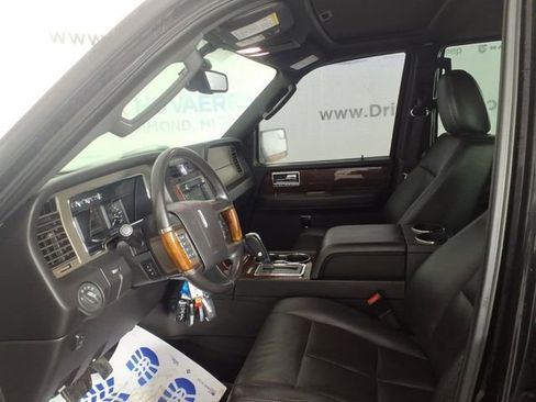 Used 2012 Lincoln Navigator 4WD image 12