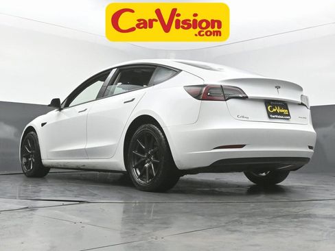 Used 2023 Tesla Model 3 Standard Range image 45