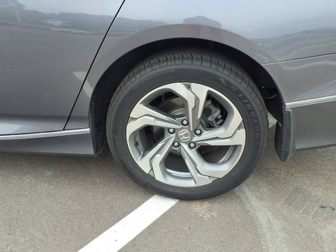 Used 2018 Honda Accord EX-L image 19