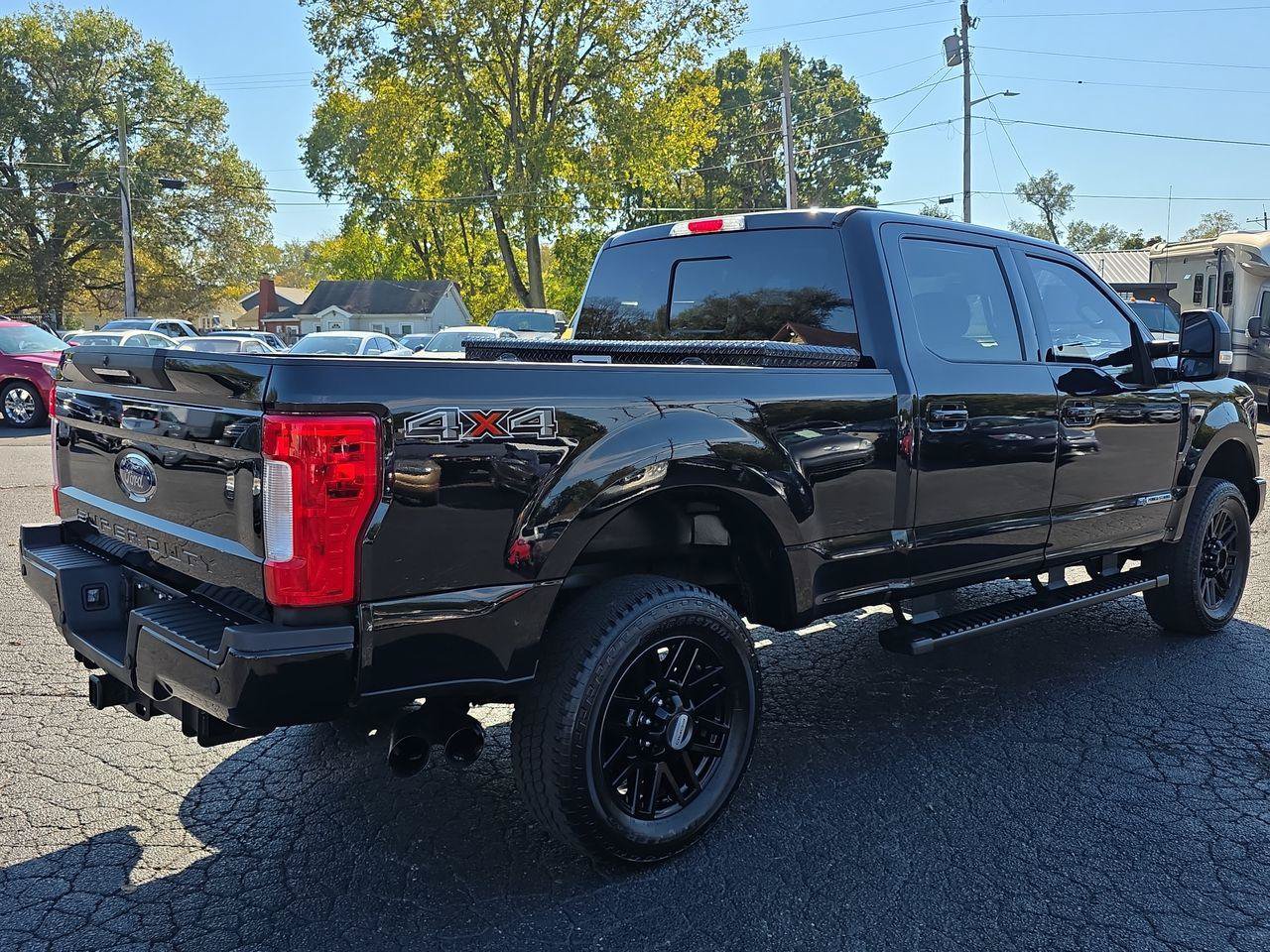 Used 2019 Ford F250 Lariat AWD/4WD image 2