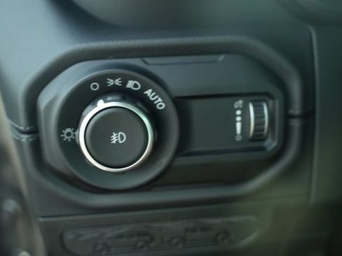New 2026 Jeep Wrangler Unlimited Sahara AWD/4WD image 32