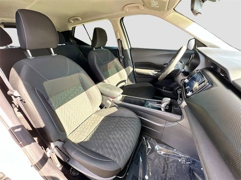 Used 2021 Nissan Kicks SV w/ Exterior Package image 25