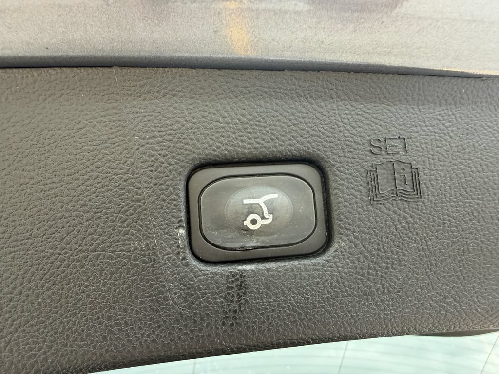 Used 2024 Ford Edge ST-Line AWD/4WD image 9