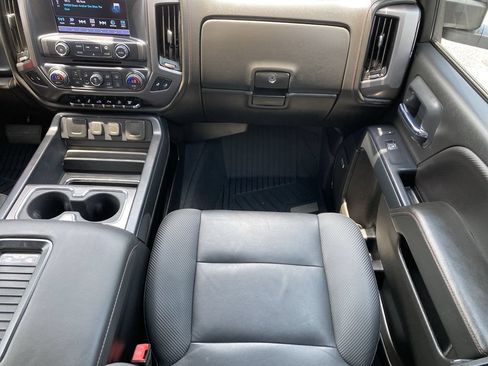 Used 2019 GMC Sierra 2500 SLT w/ Duramax Plus Package AWD/4WD image 16
