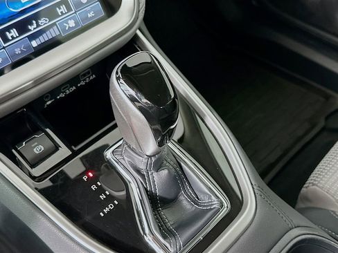 Used 2024 Subaru Outback Premium image 18