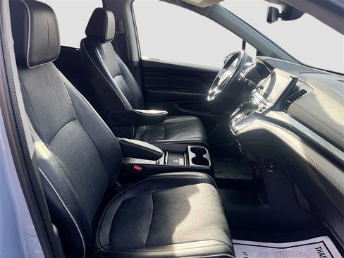 Used 2023 Honda Odyssey Elite image 32