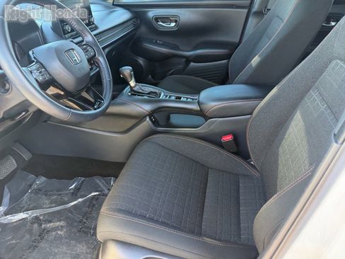 Certified 2025 Honda HR-V Sport image 22