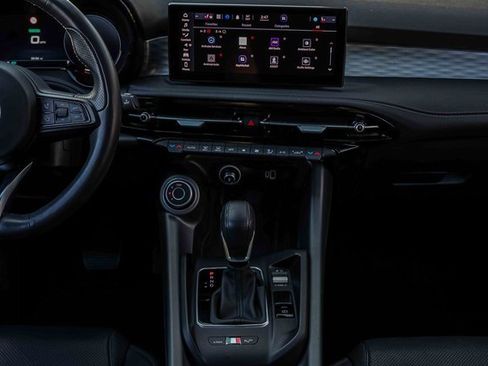 Used 2024 Alfa Romeo Tonale Ti w/ Active Assist Package image 10