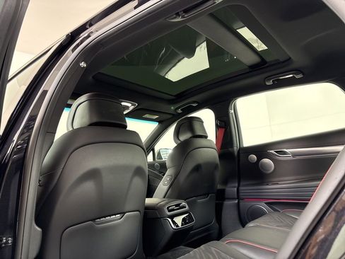 Used 2025 Genesis G80 2.5T Sport Prestige AWD/4WD image 19