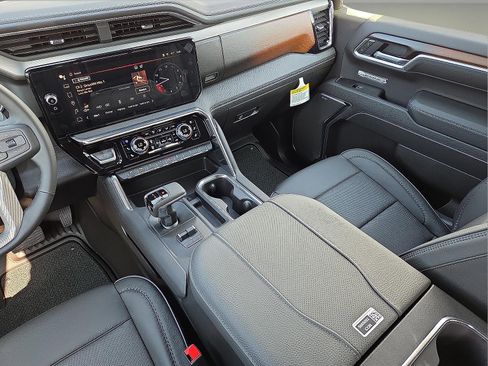 Certified 2026 GMC Sierra 1500 Denali image 12