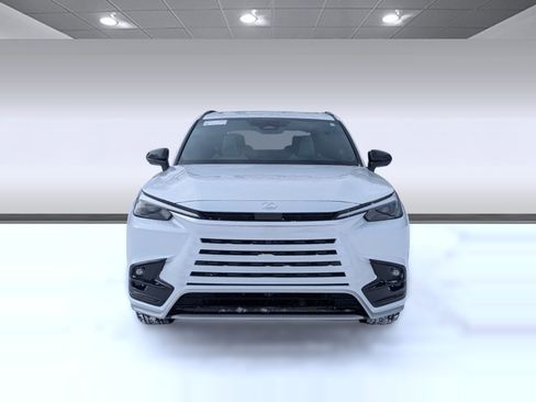 New 2026 Lexus TX 500h AWD image 6