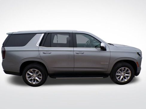 Used 2025 Chevrolet Tahoe Premier AWD/4WD image 5