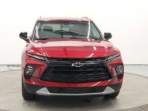 New 2026 Chevrolet Blazer LT w/ Convenience Package FWD image 2