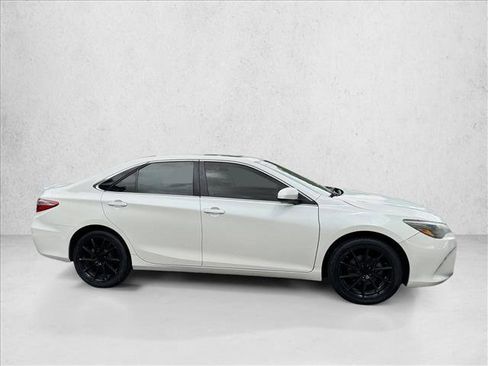 Used 2015 Toyota Camry XSE FWD image 4