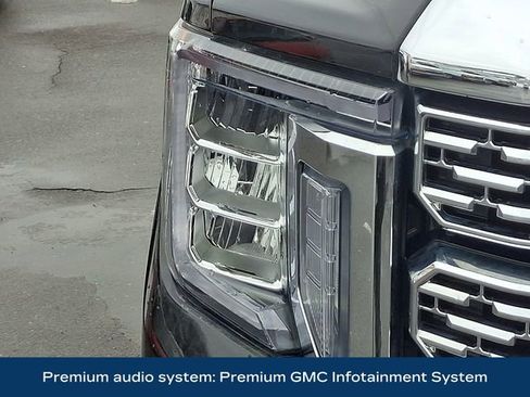 Used 2023 GMC Sierra 3500 Denali w/ Denali Black Diamond Edition image 13