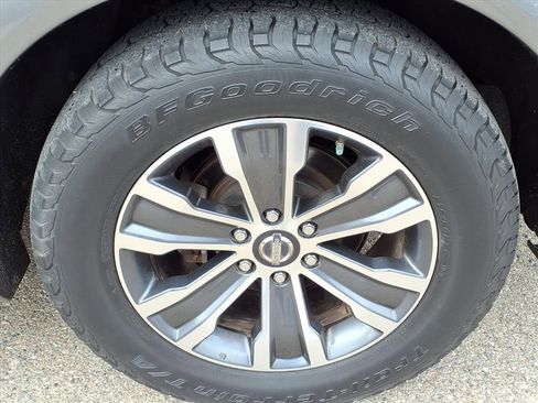 Used 2019 Nissan Armada SL w/ Premium Package image 9