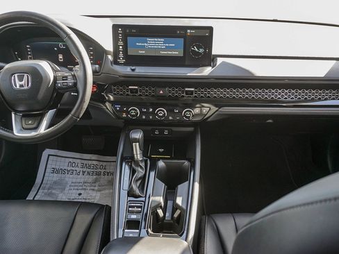 Used 2025 Honda Accord Touring image 15