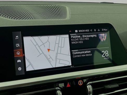 Used 2022 BMW M440i Convertible w/ Premium Package image 15